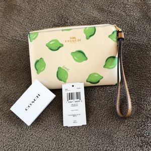 NEW Ivory White Coach small wrislet bag/wallet with limes